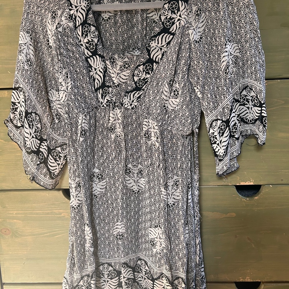 Nolita Sheer Black and White Patterned Women's Top